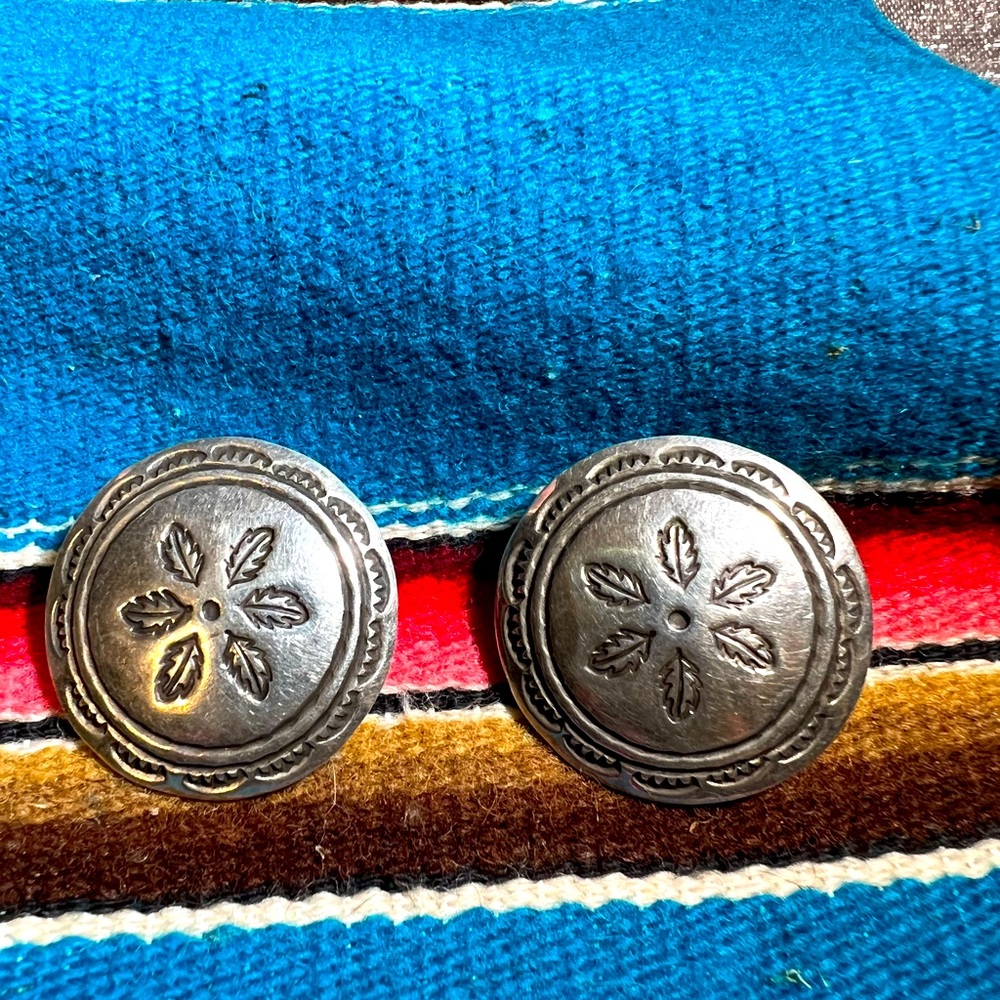 Silver native earrings conch style